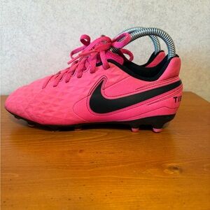 Nike Jr. Tiempo Legend 8 Club MG Pink Youth Soccer Cleats Girls Size 4